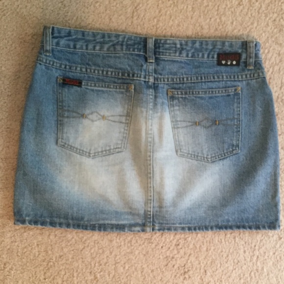 Blue jean skirt. Mud brand. Size 11 - Picture 4 of 6